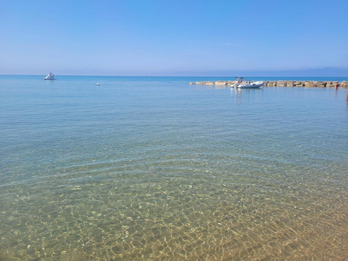 Villa Rimini - Seaview & Roman Holidays Apartments - Garden&Beach 300Mt Anzio Exterior foto